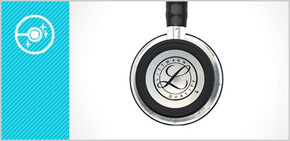 Kinderseite des Bruststücks eines 3M Littmann Classic III Stethoskops und Symbol eines blitzsauberen Bruststücks in Weiß vor einem türkisen Hintergrund.
